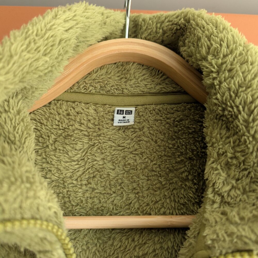 Uniqlo Fluffy Lime Green Fleece (NWOT) - Picture 2 of 6